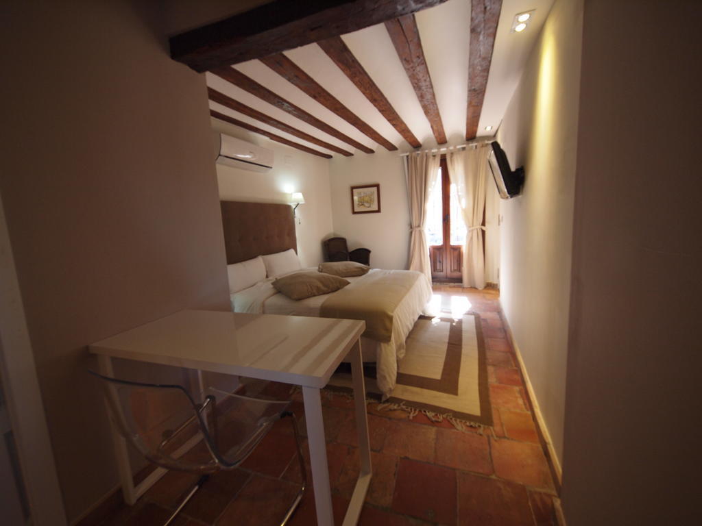 Los Ojos De La Mora Apartamentos Boutique Куенка Екстериор снимка