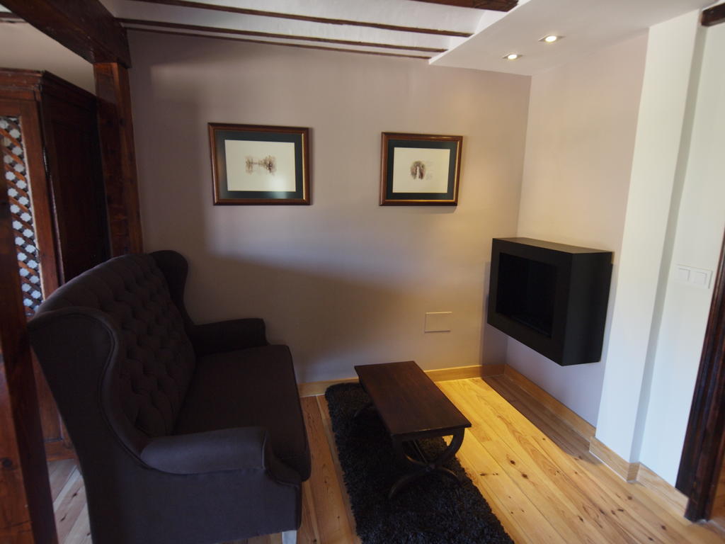 Los Ojos De La Mora Apartamentos Boutique Куенка Стая снимка