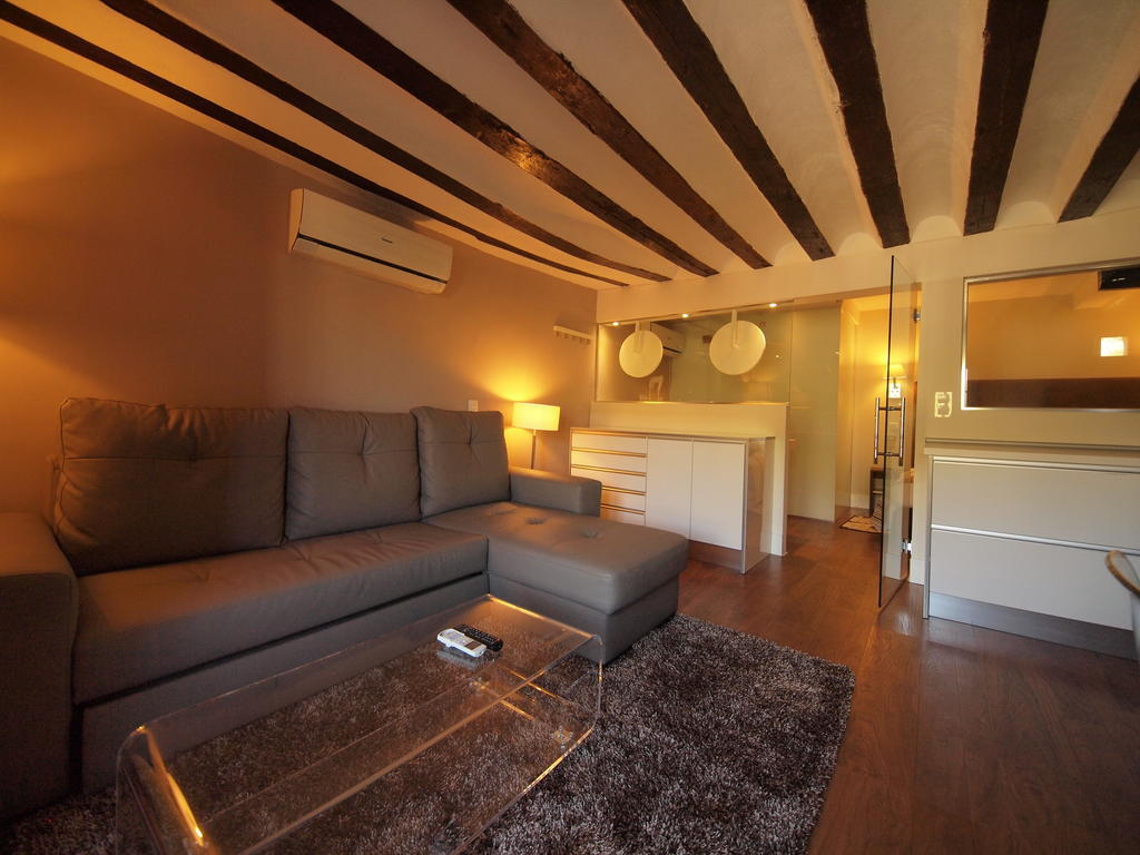 Los Ojos De La Mora Apartamentos Boutique Куенка Стая снимка